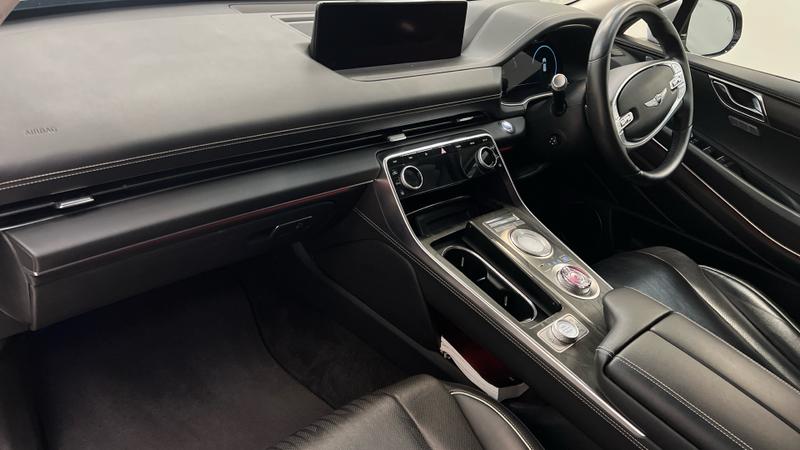 Genesis GV80 Photo cohere-5789e9ad4d245624bdf2026b947d926c5a3789ff.jpg