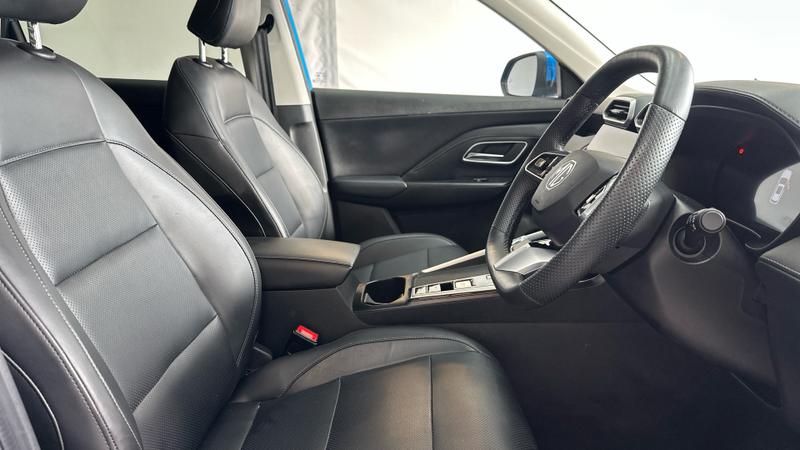 MG MG ZS Photo cohere-582909194ee4263b7ffdcad91a743f45a9a4c493.jpg