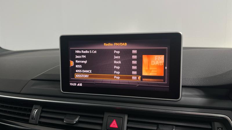 Audi A4 Photo cohere-59589e5bc2b00429072b69eeb38e0756519847da.jpg