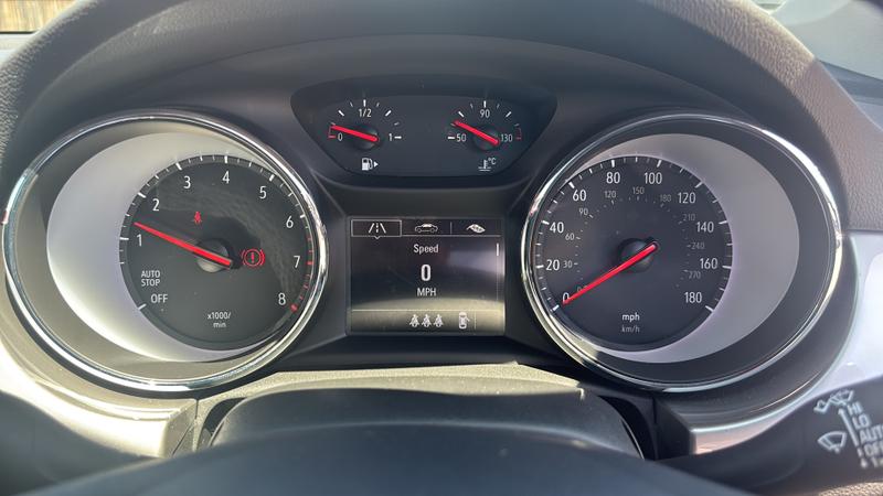 Vauxhall Astra Photo cohere-59ca35fc50e4aaad8319c6714f0f2afee7f1b133.jpg