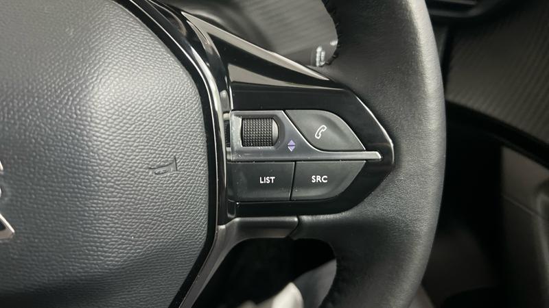 Peugeot 2008 Photo cohere-5b1d8d09cd24b61f9b5d78b6ca627b887a79dd3e.jpg