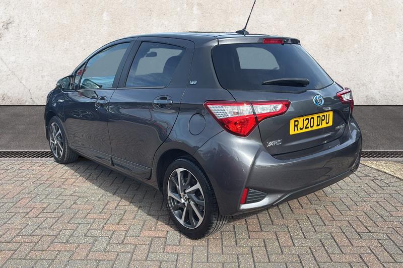 Toyota Yaris Photo cohere-5b4da2ddd34760789d727101b989666b1176f98e.jpg