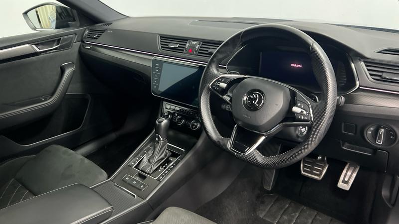 Skoda SUPERB Photo cohere-5bc924d986337622784b55ce8c34a50640de1b48.jpg