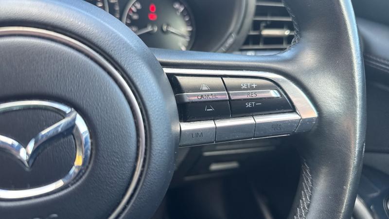 Mazda Mazda3 Photo cohere-5bf8ad57cf5a182f6c60c1b9ee046464f45b3192.jpg