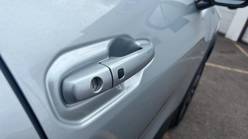 Suzuki e Vitara Photo cohere-5c00be588e9292241c5cbc03b3d8505e752df07b.jpg