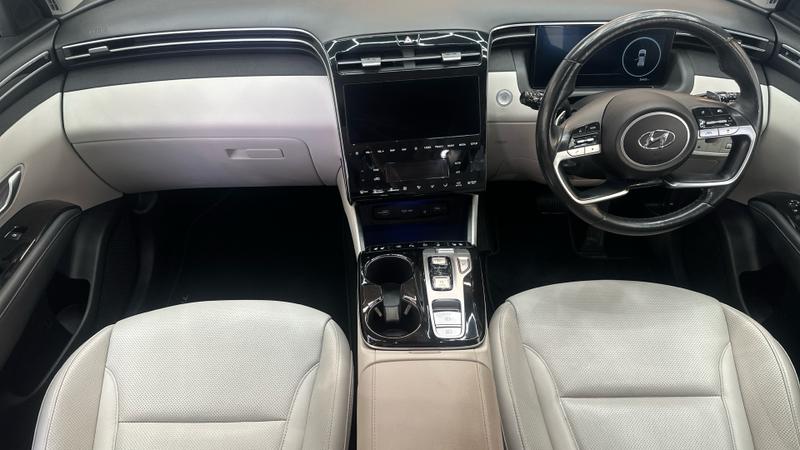 Hyundai TUCSON Photo cohere-5c30806023bb784d43d3c8125c1be5c04743c4fc.jpg