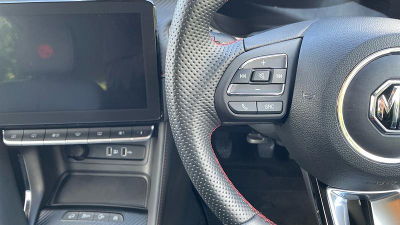 MG ZS Photo cohere-5c669c6e7c1244f2f12440f9ec3c73c88a8ab69e.jpg