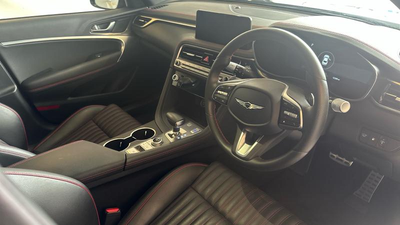 Genesis G70 Photo cohere-5c7902cbad0f63d8eafb4f1cedc7ec8f803e04e2.jpg
