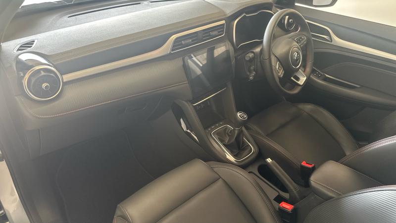MG ZS Photo cohere-5d8789b57bf27df452c265b0f5e451a4ed5e467c.jpg