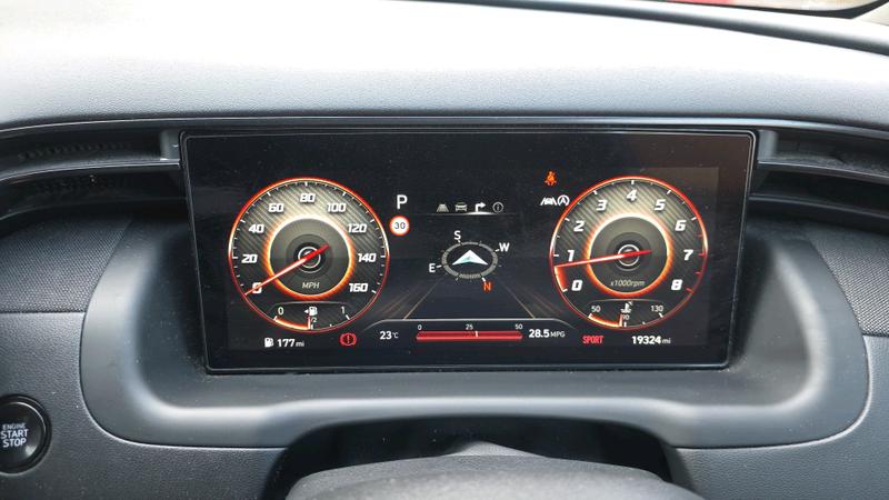 Hyundai TUCSON Photo cohere-5e7c7ea07dcd99628c7da3028d0cd36bbb022334.jpg