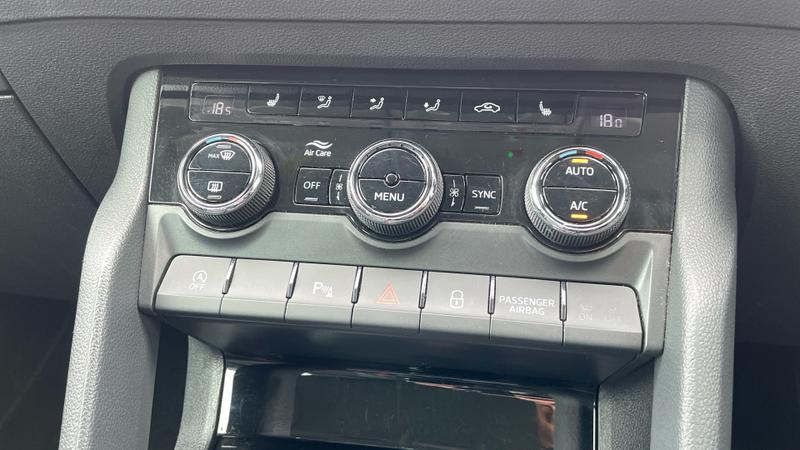 Skoda Karoq Photo cohere-5ee75bd84bb91d8cdd9b0c65d81b6aad6a4f7f69.jpg
