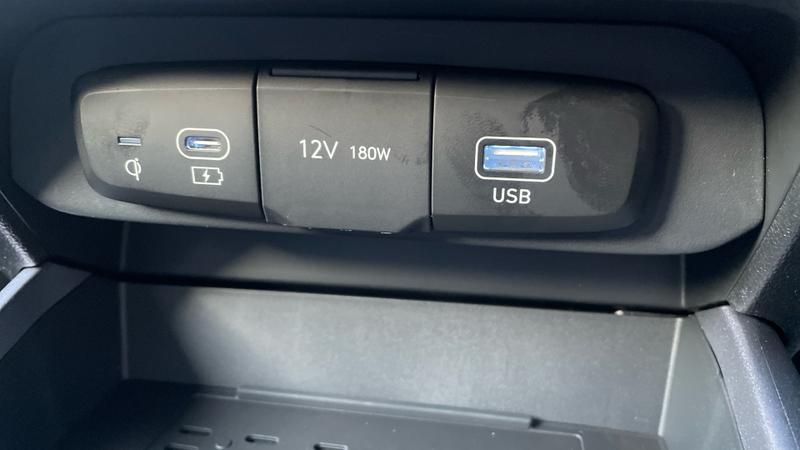 Hyundai i10 Photo cohere-5f0afab0b7edc71f93f3ec6f4733c92e7b7e12da.jpg