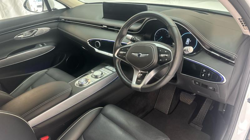 Genesis GV70 Photo cohere-5f60d89c10a58bdc38676a409a8c675c97044d88.jpg