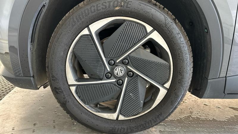 MG MGS5 EV Photo cohere-5fb58b18152bd9529ff776bb05112684216cbfd8.jpg