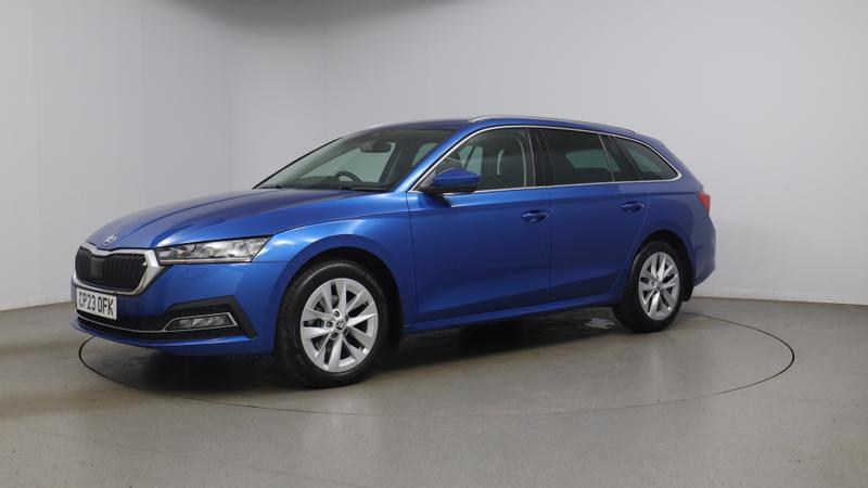 Skoda OCTAVIA Photo cohere-5fbea6fa41721d53f7991bbc22433a23ebc4028b.jpg