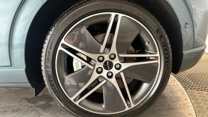 Genesis GV60 Photo cohere-6082f431bc16ef2cacc9a6cb76a1c5b92b5a322c.jpg