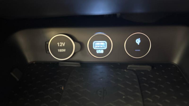 Genesis G70 Photo cohere-60b77a9909384cd9fcd3110a083a90c4a09312dd.jpg