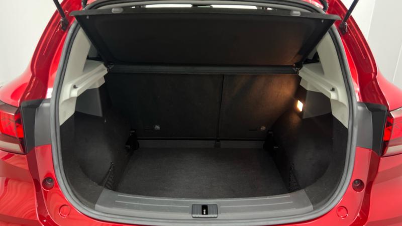 MG ZS Photo cohere-610252861d3480e3ccc6c0a480eaaea3d76f4987.jpg