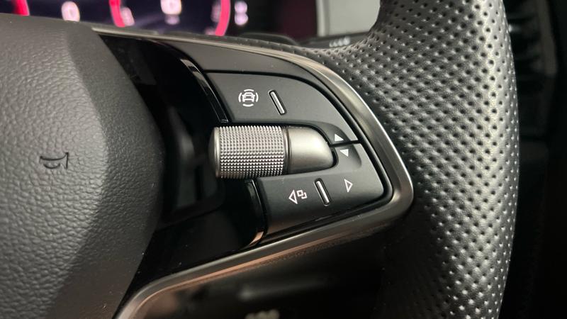 Skoda KAROQ Photo cohere-6164554d5b5e8f0e6ab9d89e4650f38ee223fc23.jpg