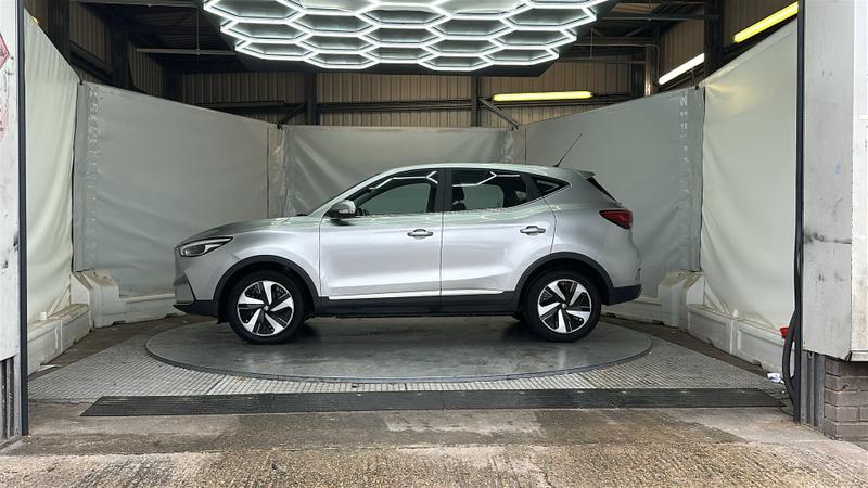 MG ZS EV 22MY Photo cohere-616b0cdb77316992f8994bec6532df08b93333a6.jpg