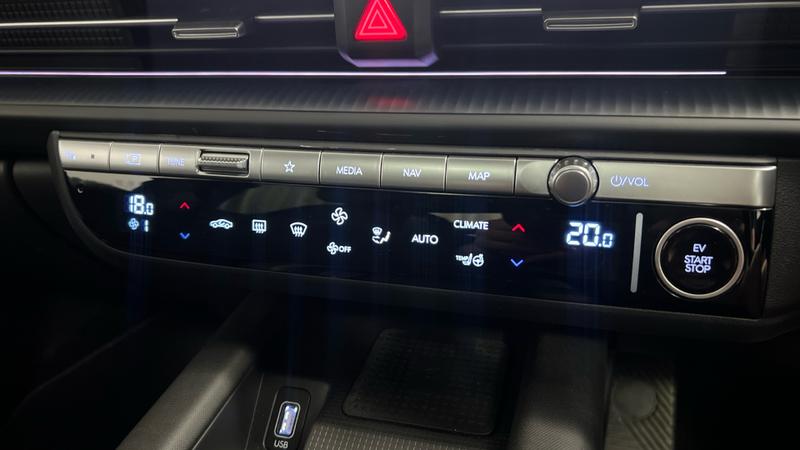 Hyundai IONIQ 6 Photo cohere-61c65eb1802a76e11cd9eead5a89ef0e8f500e49.jpg