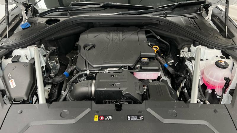 Genesis GV70 Photo cohere-6269efe2dad2f5054df32bbfe3a8bb43dadfbf7f.jpg