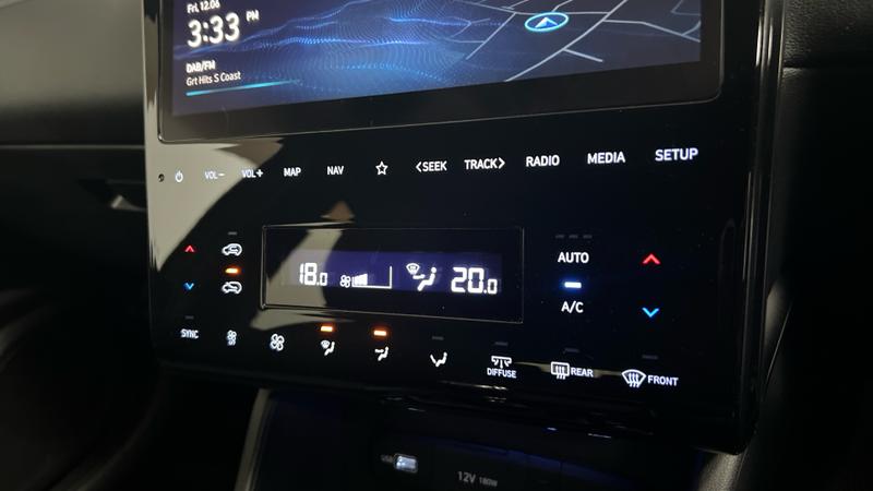 Hyundai TUCSON Photo cohere-62a3f05843e96b97eaa17b9f0270f1b075db0d13.jpg