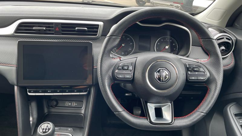 MG ZS Photo cohere-62aeb8eef742dfa6a4d7a90369eec236fd4a1438.jpg