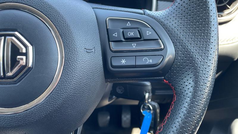 MG ZS Photo cohere-62cbf4992ffdcfc2a3c1f2a1b46db729dd2c11a4.jpg