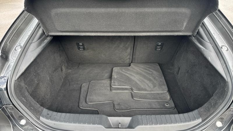 Mazda Mazda3 Photo cohere-6327c93ae9590ef680e8953235ce7f4fd52c4ca7.jpg