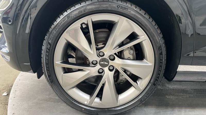 Genesis GV70 Photo cohere-633fe8c7aee636905e5951cf32c92649fc694f66.jpg