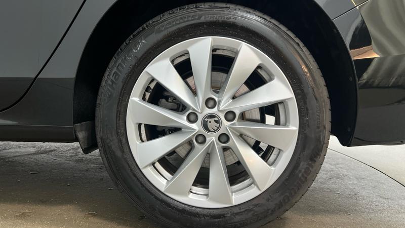 Skoda SUPERB Photo cohere-6369cdb5af9464b3e89d8b2e4ca86daabefd9cfd.jpg