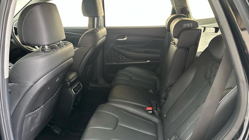 Hyundai Santa Fe Photo cohere-639c33d41162f70a5fc58e547b1359019a418094.jpg