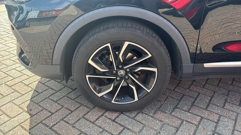 MG ZS Photo cohere-639fe2beeee37d83dd6dab1f8d480897c9cc1db0.jpg