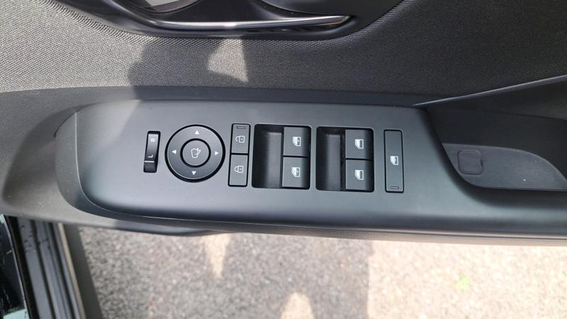 Hyundai KONA Photo cohere-63cc6235d5cbe49b6895d69cacf44212e498632f.jpg