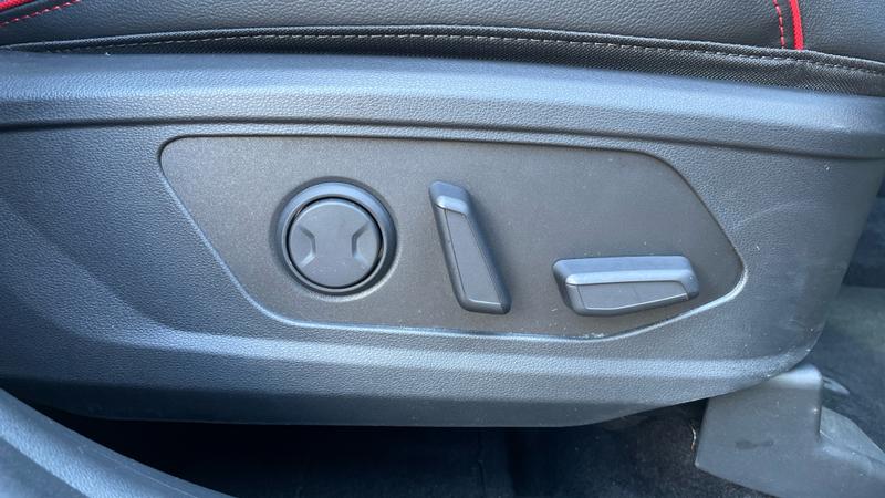 Hyundai TUCSON Photo cohere-640ee3badeb1b197218251fbb54ca7716a5bb5c7.jpg