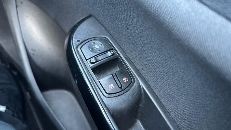 Vauxhall Corsa Photo cohere-643ea499454e5fef8ab5b00e0a5bc10d9514ce3c.jpg
