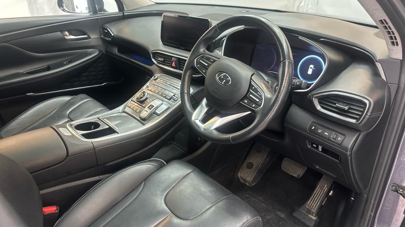 Hyundai Santa Fe Photo cohere-647af8c08194806ac8d2f1f6c280c5825b5b7553.jpg