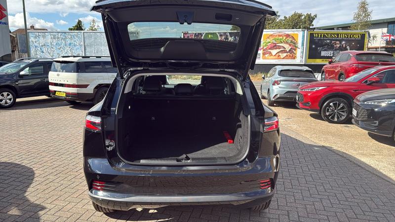 MG HS Hybrid+ Photo cohere-64a83200e19d0796becfefc5f7caf94310bf5027.jpg