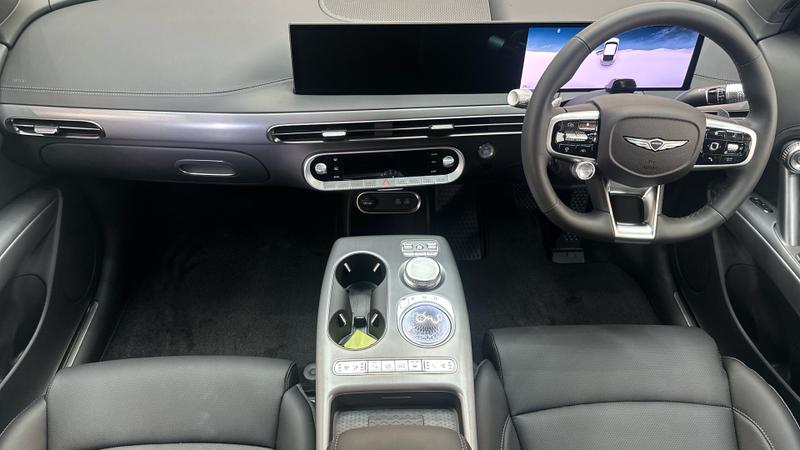 Genesis GV60 Photo cohere-64c0e39fa1f94ecd6e0aacd7941addbdaa7649fe.jpg