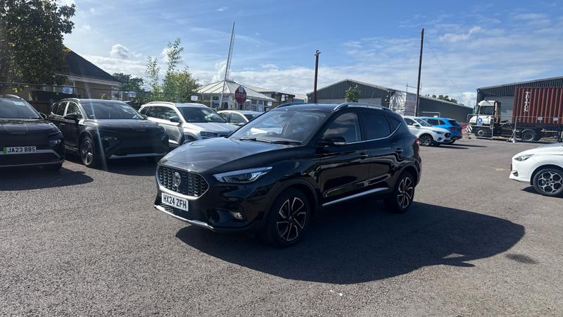 MG ZS Photo cohere-652cc43d9aa75ddfe7151eefc016f3d41ed31eb3.jpg