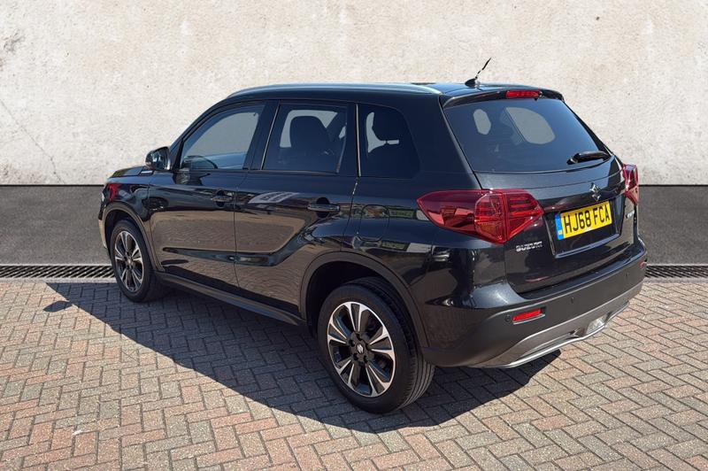 Suzuki Vitara Photo cohere-663952957d1f6b032e884128fb2107f4e4d79155.jpg