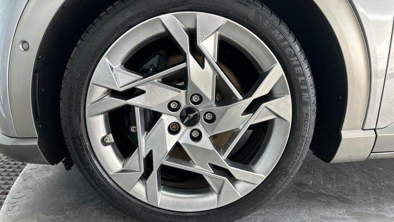 Genesis GV60 Photo cohere-66e33168d6a8b5f899149a8659a77f3197a73182.jpg