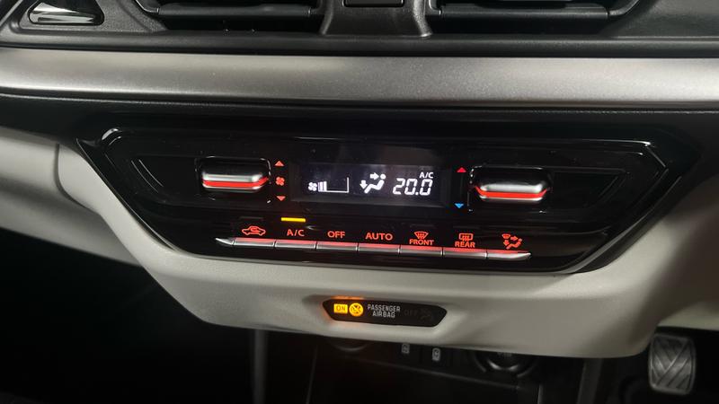 Suzuki SWIFT Photo cohere-67067c22c97a42208097c26b0f7e79b96451243e.jpg
