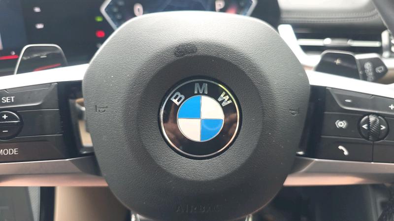 BMW X1 Photo cohere-672bf9529d2d2f0f7e2a5f36b3e67927a4262e7d.jpg