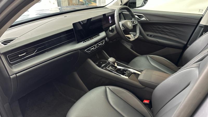 MG HS Hybrid+ Photo cohere-67f656a1cef8ec9e9f3711e37ade3a5067e7069b.jpg