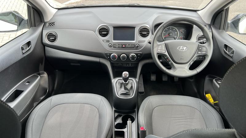 Hyundai i10 Photo cohere-68aa9c062830f4a8f742256689d1c1b75fab6e04.jpg