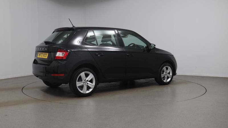 Skoda FABIA Photo cohere-68d6ad98ef483b54d1ca2ed00982e9a3ef897adb.jpg