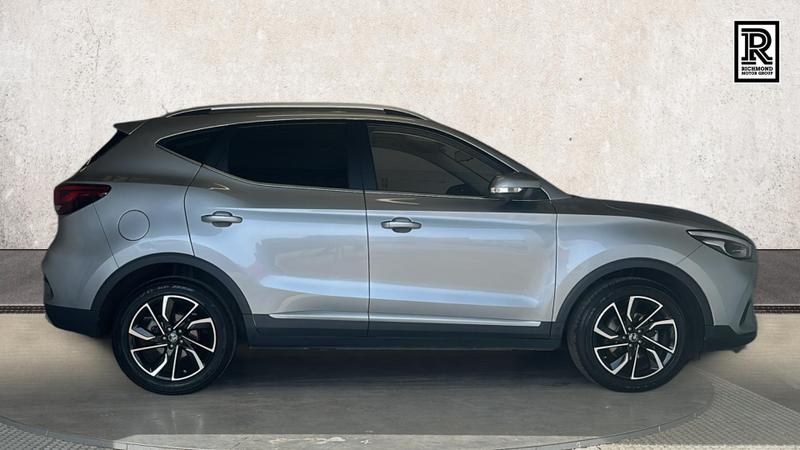 MG ZS Photo cohere-68e1bedaee80ef46a5777f141ddf34bf107a1359.jpg