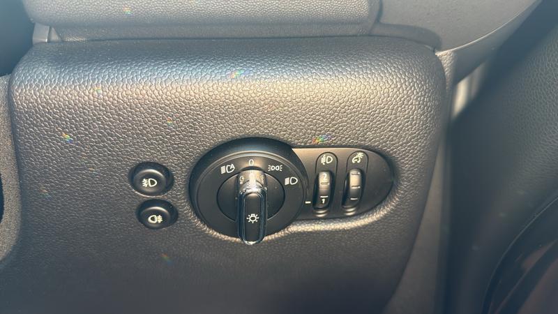 MINI Electric Hatch Photo cohere-6912f856bb91adaa1451dd80f6d2ea52598b64ae.jpg